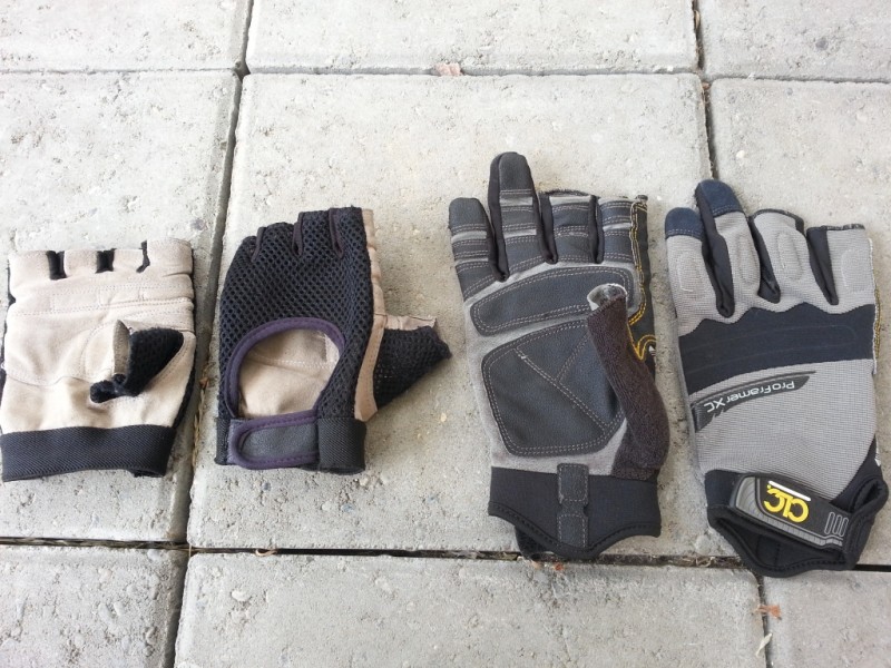 gloves_1.jpg